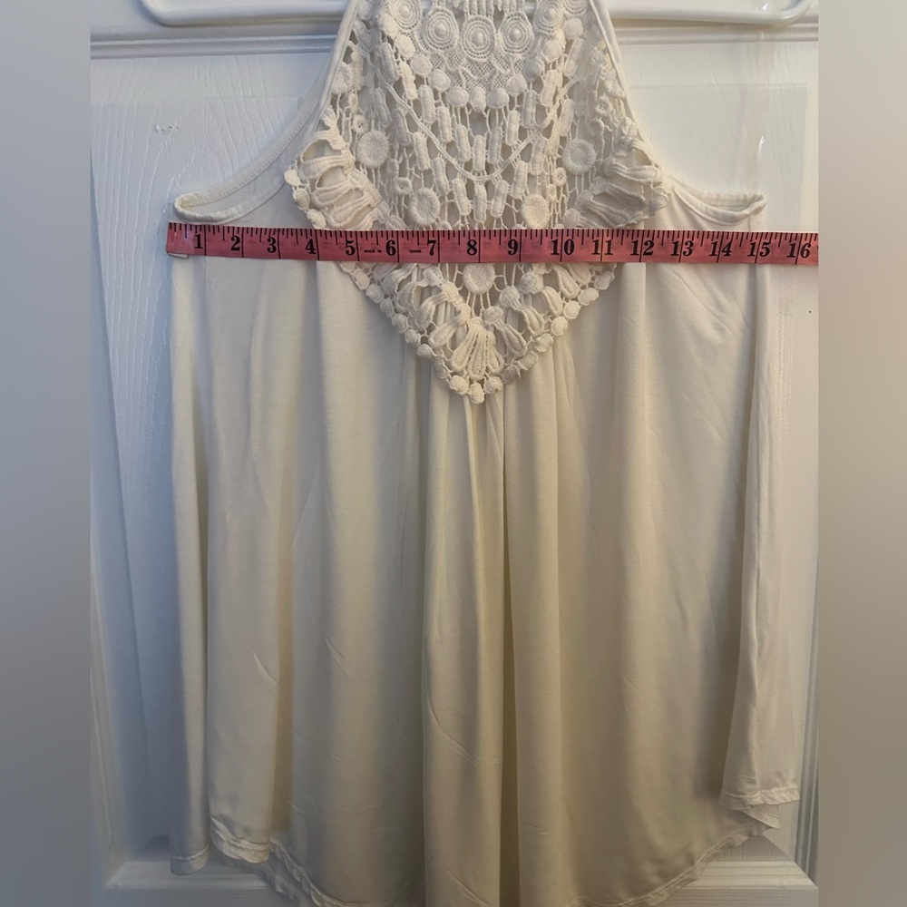 Elegant White Crochet Halter Blouse - Picture 12 of 16